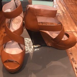 Vince Camuto platform sandals 7